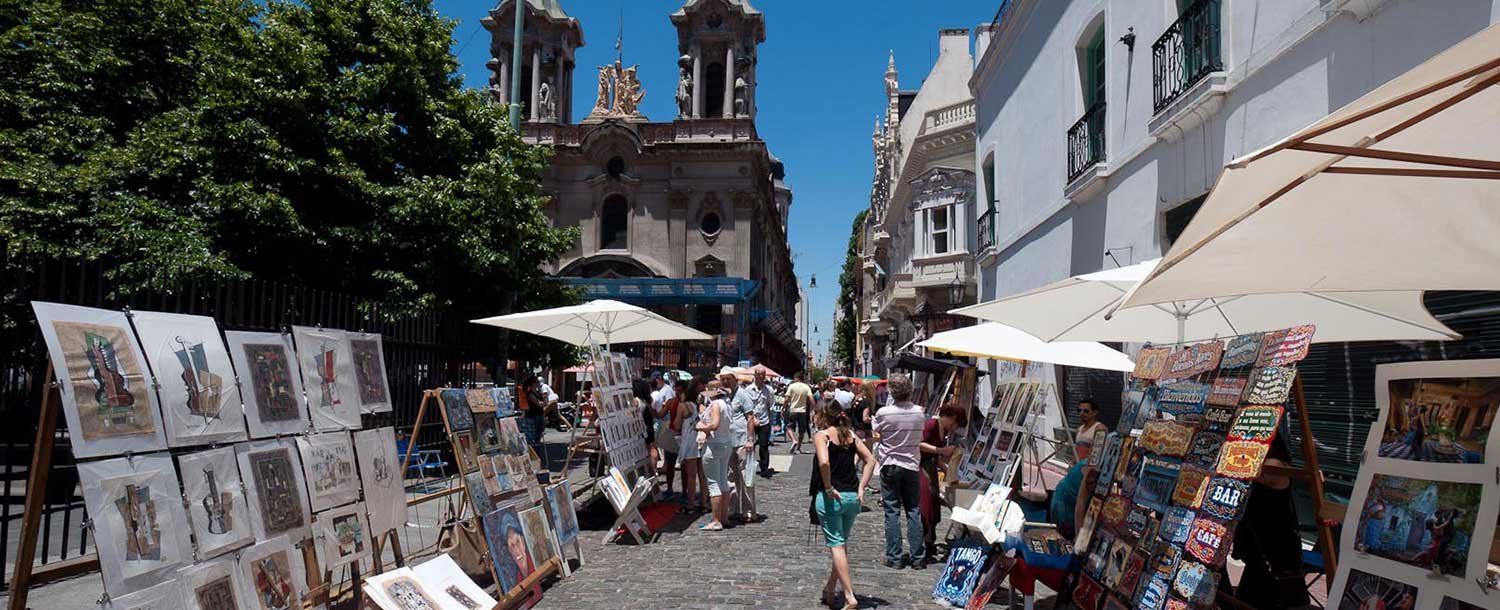 Feria de San Telmo — antique market and street art in Buenos Aires